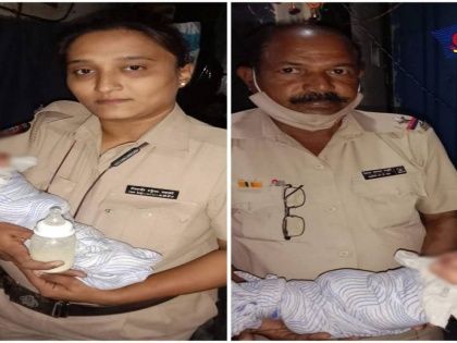 New born baby dumped in drain rescued by Mumbai Police after cats alert residents | New born baby dumped in drain rescued by Mumbai Police after cats alert residents