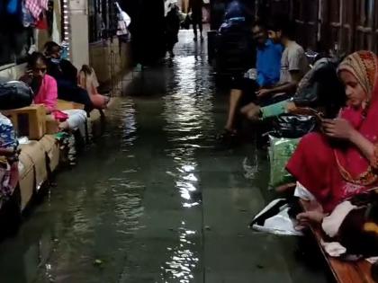 Mumbai Rains: Heavy Rain Floods KEM Hospital Ground Floor; Pediatric Intensive Care Unit Worst Hit (Watch Video) | Mumbai Rains: Heavy Rain Floods KEM Hospital Ground Floor; Pediatric Intensive Care Unit Worst Hit (Watch Video)