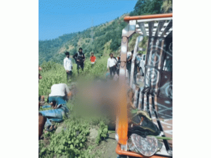 Nandurbar Accident: 8 Devotees Killed, Several Injured As Vehicle Overturns at Chandsaili Ghat in Maharashtra | Nandurbar Accident: 8 Devotees Killed, Several Injured As Vehicle Overturns at Chandsaili Ghat in Maharashtra Nandurbar Accident: 8 Devotees Killed, Several Injured As Vehicle Overturns at Chandsaili Ghat in Maharashtra | Nandurbar Accident: 8 Devotees Killed, Several Injured As Vehicle Overturns at Chandsaili Ghat in Maharashtra