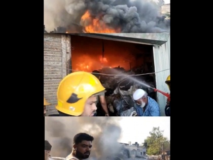 Maharashtra: Fire Engulfs Homes and Shops in Old Nashik; No Casualties Reported Yet (Watch Video) | Maharashtra: Fire Engulfs Homes and Shops in Old Nashik; No Casualties Reported Yet (Watch Video)