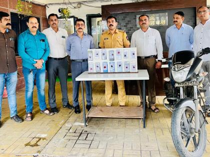 Thane: Naupada Police Bust Mobile Theft Gang, Recover Phones Worth ₹5.4 Lakh | Thane: Naupada Police Bust Mobile Theft Gang, Recover Phones Worth ₹5.4 Lakh Thane: Naupada Police Bust Mobile Theft Gang, Recover Phones Worth ₹5.4 Lakh | Thane: Naupada Police Bust Mobile Theft Gang, Recover Phones Worth ₹5.4 Lakh