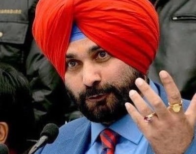 ‘So who is stopping you now’, Sidhu asks Kejriwal over Bargari case | ‘So who is stopping you now’, Sidhu asks Kejriwal over Bargari case