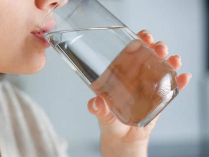 Navratri 2025: What Happens If You Don't Drink Enough Water During Fasting? | Navratri 2025: What Happens If You Don't Drink Enough Water During Fasting?