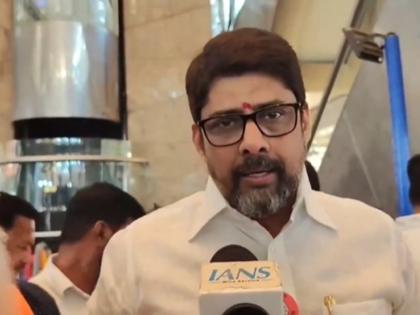'MNS Ki School': MNS Launches School at Moksh Plaza Mall in Borivali to Teach Marathi to Traders | 'MNS Ki School': MNS Launches School at Moksh Plaza Mall in Borivali to Teach Marathi to Traders 'MNS Ki School': MNS Launches School at Moksh Plaza Mall in Borivali to Teach Marathi to Traders | 'MNS Ki School': MNS Launches School at Moksh Plaza Mall in Borivali to Teach Marathi to Traders