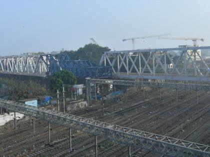 Mumbai: BMC Achieves Major Milestone in Carnac Bridge Reconstruction; 550-Ton Iron Girder Shifted Near Masjid Bunder | Mumbai: BMC Achieves Major Milestone in Carnac Bridge Reconstruction; 550-Ton Iron Girder Shifted Near Masjid Bunder Mumbai: BMC Achieves Major Milestone in Carnac Bridge Reconstruction; 550-Ton Iron Girder Shifted Near Masjid Bunder | Mumbai: BMC Achieves Major Milestone in Carnac Bridge Reconstruction; 550-Ton Iron Girder Shifted Near Masjid Bunder