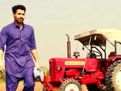 Tractor rally violence: Man who instigated protesters at Red Fort, check out who is Deep Sidhu? | Tractor rally violence: Man who instigated protesters at Red Fort, check out who is Deep Sidhu?