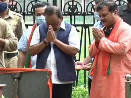BJP's Narayan Rane visits Balasaheb's memorial in Dadar | BJP's Narayan Rane visits Balasaheb's memorial in Dadar