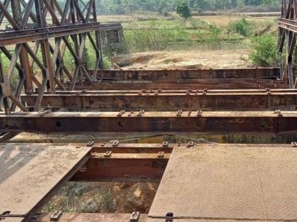 Thieves steal 80 feet long bridge in Bihar by using gas cutter | Thieves steal 80 feet long bridge in Bihar by using gas cutter