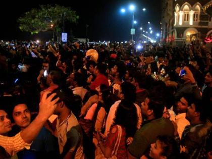 Karnataka govt makes masks mandatory in public places ahead of New Year celebrations | Karnataka govt makes masks mandatory in public places ahead of New Year celebrations
