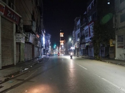 COVID 19: Night curfew to be imposed in Maharashtra from Sunday onwards | COVID 19: Night curfew to be imposed in Maharashtra from Sunday onwards