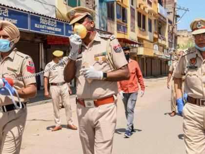 In 7-hour surgery doctors stitch hand of Punjab cop chopped in sword attack | In 7-hour surgery doctors stitch hand of Punjab cop chopped in sword attack In 7-hour surgery doctors stitch hand of Punjab cop chopped in sword attack | In 7-hour surgery doctors stitch hand of Punjab cop chopped in sword attack