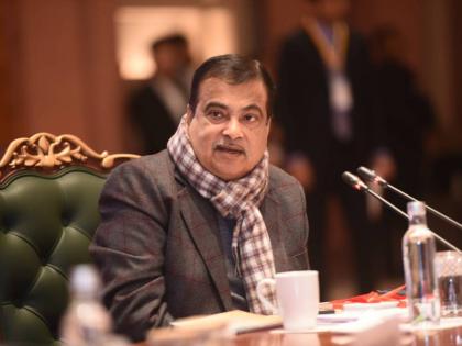 Road Accident Deaths in 2024: 30,000 Lives Lost Due to Not Wearing Helmets, Says Nitin Gadkari