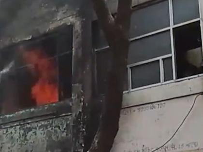 Noida: Massive Fire Breaks Out at E-Rickshaw Battery Shop in Sector 39 | Noida: Massive Fire Breaks Out at E-Rickshaw Battery Shop in Sector 39 Noida: Massive Fire Breaks Out at E-Rickshaw Battery Shop in Sector 39 | Noida: Massive Fire Breaks Out at E-Rickshaw Battery Shop in Sector 39