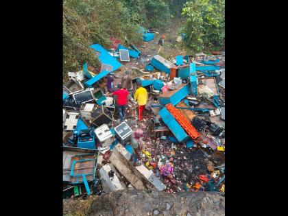 Odisha Road Accident: Six Killed, Nine Injured After Jatra Party Truck Overturns at Dharsuni Ghat in Mayurbhanj | Odisha Road Accident: Six Killed, Nine Injured After Jatra Party Truck Overturns at Dharsuni Ghat in Mayurbhanj