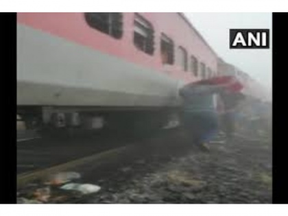 Odisha: 8 coaches of Lokmanya Tilak Express derailed, 15 injured | Odisha: 8 coaches of Lokmanya Tilak Express derailed, 15 injured