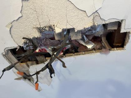 Thane: 2 Injured After Ceiling Plaster Collapses In Unauthorised Building | Thane: 2 Injured After Ceiling Plaster Collapses In Unauthorised Building Thane: 2 Injured After Ceiling Plaster Collapses In Unauthorised Building | Thane: 2 Injured After Ceiling Plaster Collapses In Unauthorised Building