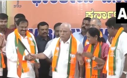 Akhanda Srinivas Murthy Quits Congress: Former Bengaluru MLA Joins BJP Ahead of Lok Sabha Elections | Akhanda Srinivas Murthy Quits Congress: Former Bengaluru MLA Joins BJP Ahead of Lok Sabha Elections