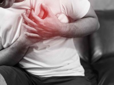 Early Signs of Heart Attack: Everything You Need to Know