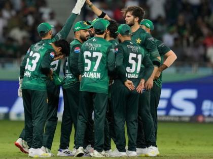 IND vs PAK 2025: India Opt to Bowl In Asia Cup Clash; Rinku Singh Replaces Hardik Pandya In Playing XI | IND vs PAK 2025: India Opt to Bowl In Asia Cup Clash; Rinku Singh Replaces Hardik Pandya In Playing XI