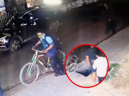 Patna: Man Seriously Injured After Falls into Open Sewer While Getting Off Bicycle; Video Goes Viral | Patna: Man Seriously Injured After Falls into Open Sewer While Getting Off Bicycle; Video Goes Viral Patna: Man Seriously Injured After Falls into Open Sewer While Getting Off Bicycle; Video Goes Viral | Patna: Man Seriously Injured After Falls into Open Sewer While Getting Off Bicycle; Video Goes Viral