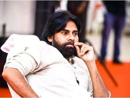 3 fans of Pawan Kalyan die of electrocution while fixing actor's birthday banner | 3 fans of Pawan Kalyan die of electrocution while fixing actor's birthday banner