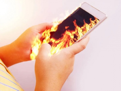 Udaipur: Man Dies in Banswara as Charging Mobile Phone Explodes | Udaipur: Man Dies in Banswara as Charging Mobile Phone Explodes