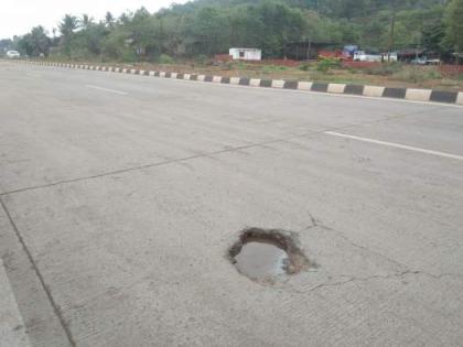 Potholes and cracks found on Mumbai-Goa highway before completion, quality questions arise | Potholes and cracks found on Mumbai-Goa highway before completion, quality questions arise Potholes and cracks found on Mumbai-Goa highway before completion, quality questions arise | Potholes and cracks found on Mumbai-Goa highway before completion, quality questions arise