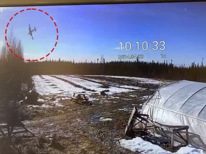 Alaska Plane Crash Video: Douglas C-54 Aircraft Transporting Fuel Crashes Into Frozen River in Fairbanks | Alaska Plane Crash Video: Douglas C-54 Aircraft Transporting Fuel Crashes Into Frozen River in Fairbanks