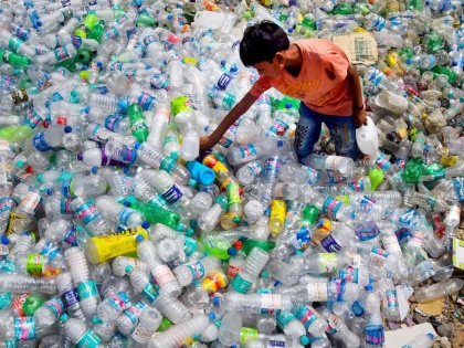 Maharashtra govt lifts four ban on single-use plastic items | Maharashtra govt lifts four ban on single-use plastic items