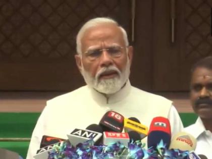 PM Narendra Modi in Parliament: Oath-Taking Ceremony of New MPs in New Parliament Building for the First Time Since Independence, Says PM (Watch Video) | PM Narendra Modi in Parliament: Oath-Taking Ceremony of New MPs in New Parliament Building for the First Time Since Independence, Says PM (Watch Video) PM Narendra Modi in Parliament: Oath-Taking Ceremony of New MPs in New Parliament Building for the First Time Since Independence, Says PM (Watch Video) | PM Narendra Modi in Parliament: Oath-Taking Ceremony of New MPs in New Parliament Building for the First Time Since Independence, Says PM (Watch Video)