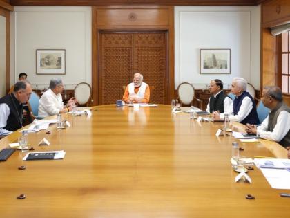 Solapur Fire: PM Narendra Modi Expresses Grief Over Deaths, Announces Ex-Gratia of Rs 2 Lakh | Solapur Fire: PM Narendra Modi Expresses Grief Over Deaths, Announces Ex-Gratia of Rs 2 Lakh Solapur Fire: PM Narendra Modi Expresses Grief Over Deaths, Announces Ex-Gratia of Rs 2 Lakh | Solapur Fire: PM Narendra Modi Expresses Grief Over Deaths, Announces Ex-Gratia of Rs 2 Lakh