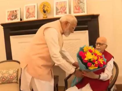 PM Narendra Modi Meets Veteran BJP Leader LK Advani In Delhi Before ...