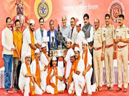 Maharashtra prisoners to receive special remission for Abhang-Bhajan competition participation | Maharashtra prisoners to receive special remission for Abhang-Bhajan competition participation