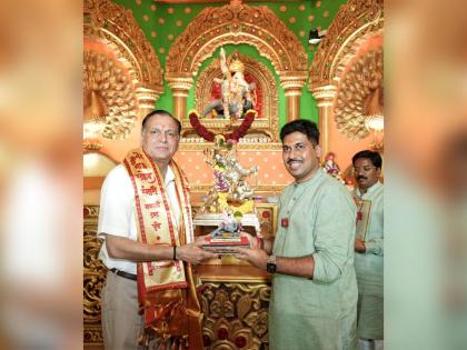 Southern Command Chief Offers Prayers at Pune’s Historic Ganpati Mandal, Emphasizes Faith and Progress | Southern Command Chief Offers Prayers at Pune’s Historic Ganpati Mandal, Emphasizes Faith and Progress Southern Command Chief Offers Prayers at Pune’s Historic Ganpati Mandal, Emphasizes Faith and Progress | Southern Command Chief Offers Prayers at Pune’s Historic Ganpati Mandal, Emphasizes Faith and Progress