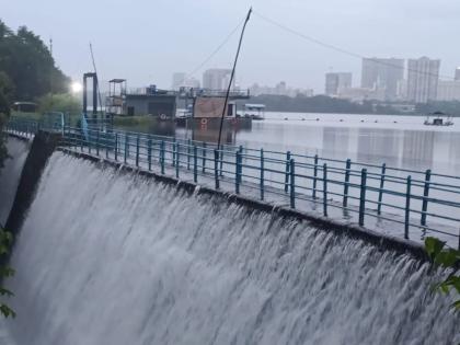 Mumbai: Powai Lake Begins Overflowing After Heavy Rainfall in Catchment Area (Watch Video) | Mumbai: Powai Lake Begins Overflowing After Heavy Rainfall in Catchment Area (Watch Video) Mumbai: Powai Lake Begins Overflowing After Heavy Rainfall in Catchment Area (Watch Video) | Mumbai: Powai Lake Begins Overflowing After Heavy Rainfall in Catchment Area (Watch Video)