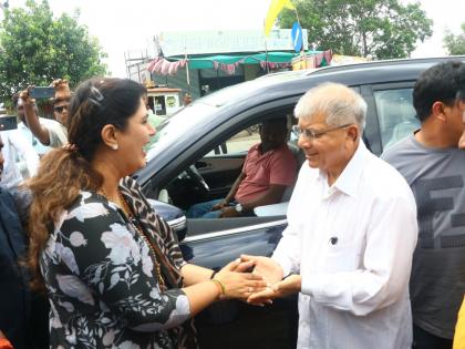 Maharashtra: Prakash Ambedkar And Pankaja Munde's Meeting Sparks Speculations Amid Caste Wars | Maharashtra: Prakash Ambedkar And Pankaja Munde's Meeting Sparks Speculations Amid Caste Wars Maharashtra: Prakash Ambedkar And Pankaja Munde's Meeting Sparks Speculations Amid Caste Wars | Maharashtra: Prakash Ambedkar And Pankaja Munde's Meeting Sparks Speculations Amid Caste Wars