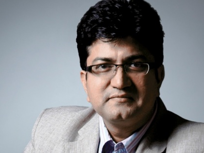 Prasoon Joshi says Bollywood needs step out of the 'self-congratulatory' bubble to succeed again | Prasoon Joshi says Bollywood needs step out of the 'self-congratulatory' bubble to succeed again