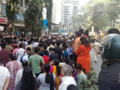 Kandivali Rape Case Update: After Protest, Principal, Two School Teachers Booked for Not Reporting 4-Year-Old's Sex Assault by Peon | Kandivali Rape Case Update: After Protest, Principal, Two School Teachers Booked for Not Reporting 4-Year-Old's Sex Assault by Peon