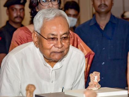 JD (U) may part ways with BJP in Bihar; Nitish Kumar to meet Governor at 4 pm | JD (U) may part ways with BJP in Bihar; Nitish Kumar to meet Governor at 4 pm