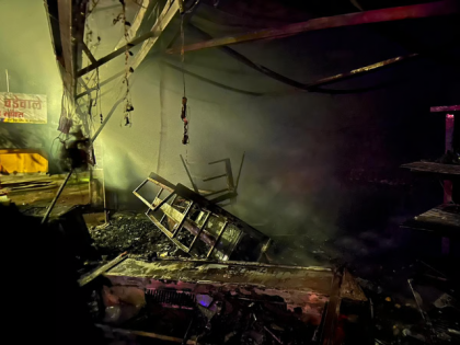 Pune Fire: Blaze at Kothrud Bakery Traps Six, 30 Residents Evacuated Safely (Watch Video) | Pune Fire: Blaze at Kothrud Bakery Traps Six, 30 Residents Evacuated Safely (Watch Video)