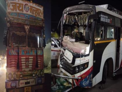 Pune-Nashik Highway Accident: 22 Injured After Bus Collides With Truck at Nandi Chowk | Pune-Nashik Highway Accident: 22 Injured After Bus Collides With Truck at Nandi Chowk