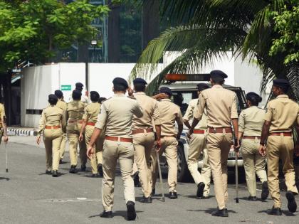 Pune: Heavy police deployment across city on New Year's Eve | Pune: Heavy police deployment across city on New Year's Eve Pune: Heavy police deployment across city on New Year's Eve | Pune: Heavy police deployment across city on New Year's Eve