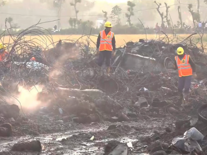 Five Dead, Many Trapped in Massive Explosion at Firecracker Factory in Punjab’s Muktsar (Watch Video) | Five Dead, Many Trapped in Massive Explosion at Firecracker Factory in Punjab’s Muktsar (Watch Video) Five Dead, Many Trapped in Massive Explosion at Firecracker Factory in Punjab’s Muktsar (Watch Video) | Five Dead, Many Trapped in Massive Explosion at Firecracker Factory in Punjab’s Muktsar (Watch Video)