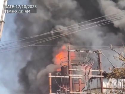 Navi Mumbai Fire: Massive Blaze Erupts at Jhel Pharmaceutical Company in Rabale MIDC (Watch Video) | Navi Mumbai Fire: Massive Blaze Erupts at Jhel Pharmaceutical Company in Rabale MIDC (Watch Video) Navi Mumbai Fire: Massive Blaze Erupts at Jhel Pharmaceutical Company in Rabale MIDC (Watch Video) | Navi Mumbai Fire: Massive Blaze Erupts at Jhel Pharmaceutical Company in Rabale MIDC (Watch Video)