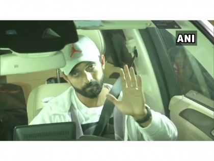 After conquering fortress Gabba, Rohit, Rahane, Shastri arrive in Mumbai | After conquering fortress Gabba, Rohit, Rahane, Shastri arrive in Mumbai