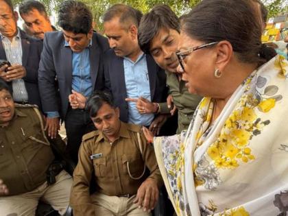 Rajasthan: 5 Policemen Injured in Car Overturn Accident in Vasundhara Raje’s Convoy | Rajasthan: 5 Policemen Injured in Car Overturn Accident in Vasundhara Raje’s Convoy Rajasthan: 5 Policemen Injured in Car Overturn Accident in Vasundhara Raje’s Convoy | Rajasthan: 5 Policemen Injured in Car Overturn Accident in Vasundhara Raje’s Convoy
