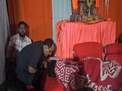 Maratha Reservation Row: MLA Rajendra Raut Mediates as Manoj Jarange Patil Continues Hunger Strike | Maratha Reservation Row: MLA Rajendra Raut Mediates as Manoj Jarange Patil Continues Hunger Strike Maratha Reservation Row: MLA Rajendra Raut Mediates as Manoj Jarange Patil Continues Hunger Strike | Maratha Reservation Row: MLA Rajendra Raut Mediates as Manoj Jarange Patil Continues Hunger Strike