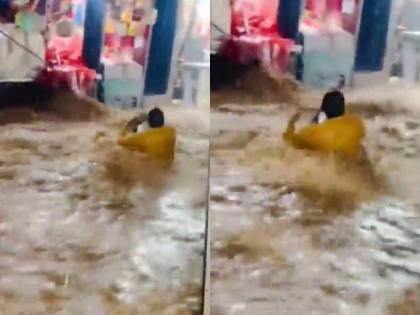 Rajasthan Rains: Devotee Rescued From Floodwaters Near Khwaja Dargah in Ajmer After Heavy Rain in Ajmer (Watch Video) | Rajasthan Rains: Devotee Rescued From Floodwaters Near Khwaja Dargah in Ajmer After Heavy Rain in Ajmer (Watch Video)