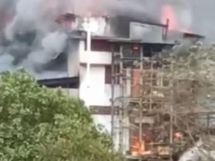 Ratnagiri Fire: Massive Blaze Erupts at Private Company in Khed Lote MIDC; Firefighting Efforts Underway (Watch Video) | Ratnagiri Fire: Massive Blaze Erupts at Private Company in Khed Lote MIDC; Firefighting Efforts Underway (Watch Video) Ratnagiri Fire: Massive Blaze Erupts at Private Company in Khed Lote MIDC; Firefighting Efforts Underway (Watch Video) | Ratnagiri Fire: Massive Blaze Erupts at Private Company in Khed Lote MIDC; Firefighting Efforts Underway (Watch Video)