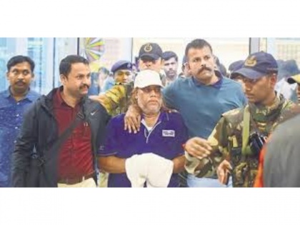 Gangster Ravi Pujari brought to Mumbai from Karnataka jail | Gangster Ravi Pujari brought to Mumbai from Karnataka jail